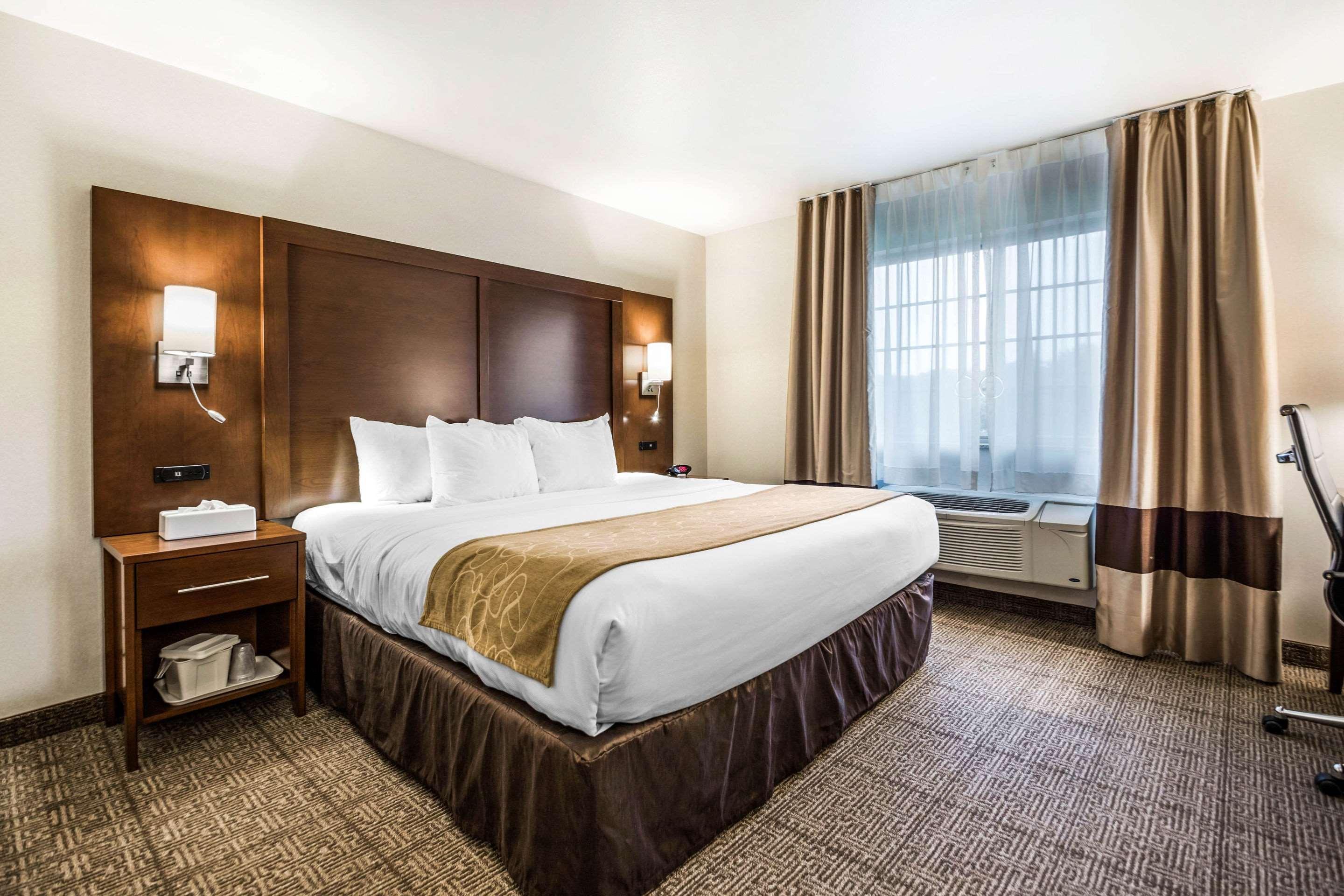 Comfort Suites At Par 4 Resort Waupaca Екстериор снимка