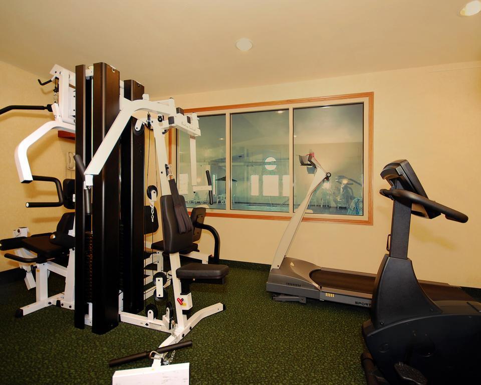 Comfort Suites At Par 4 Resort Waupaca Екстериор снимка