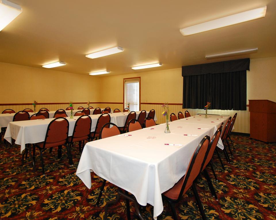 Comfort Suites At Par 4 Resort Waupaca Екстериор снимка