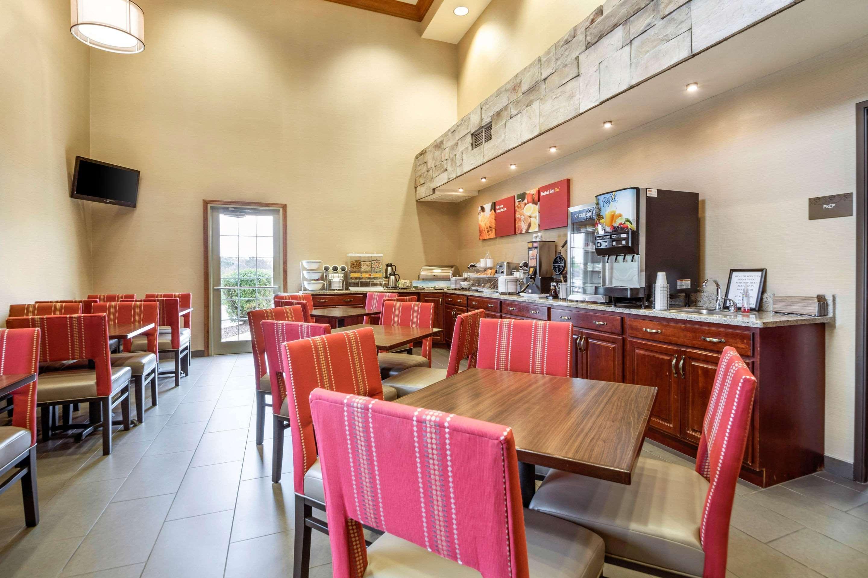 Comfort Suites At Par 4 Resort Waupaca Екстериор снимка