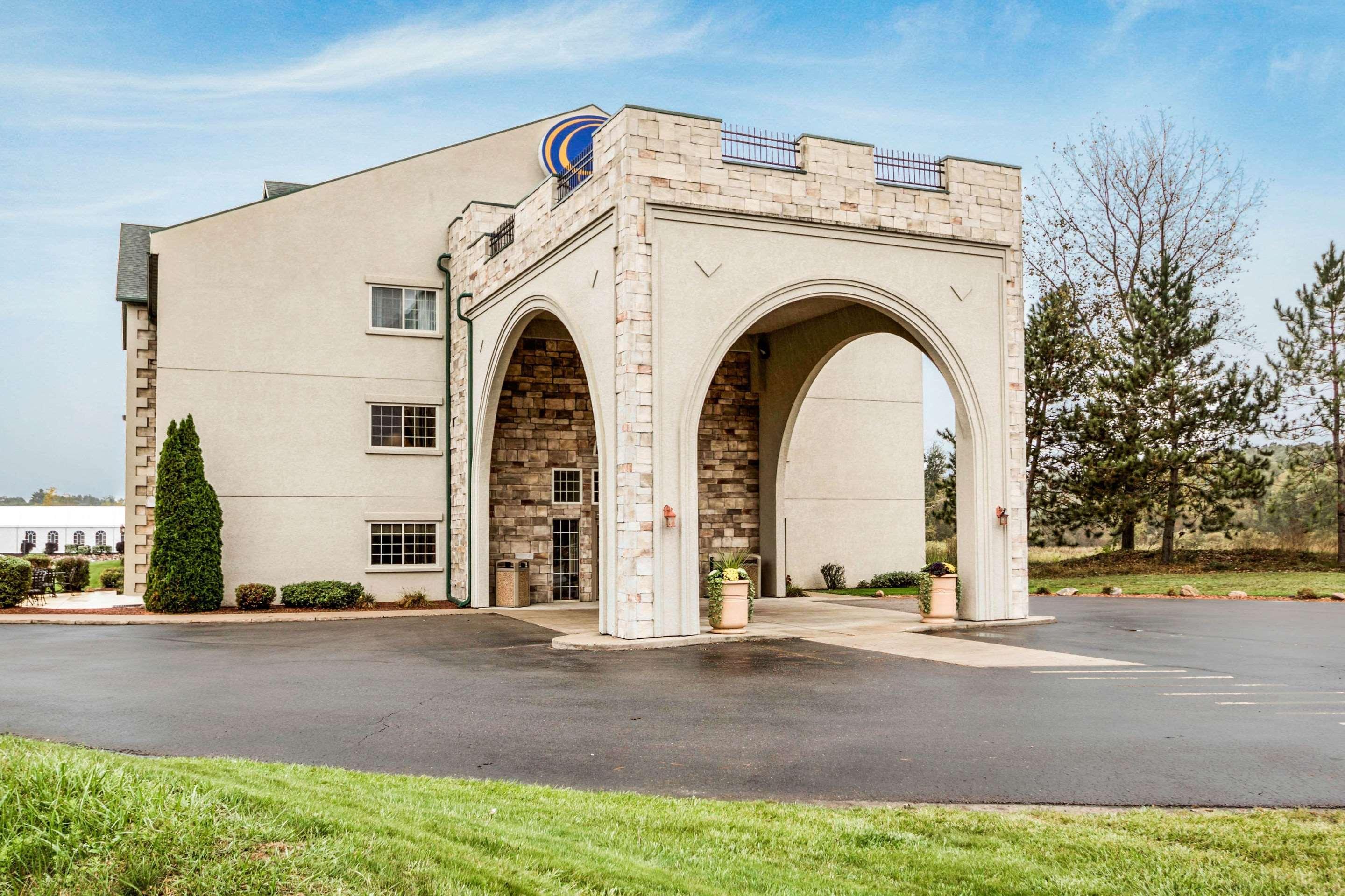 Comfort Suites At Par 4 Resort Waupaca Екстериор снимка