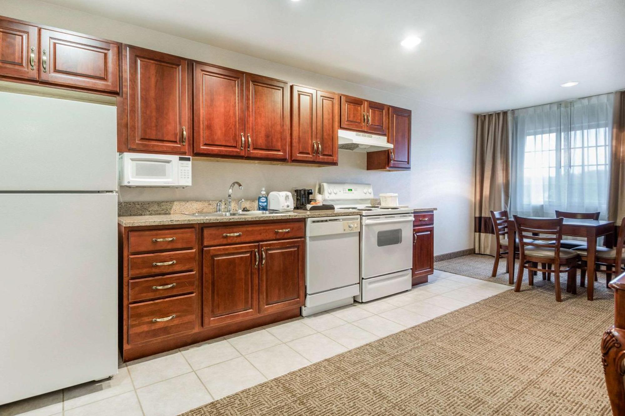 Comfort Suites At Par 4 Resort Waupaca Екстериор снимка
