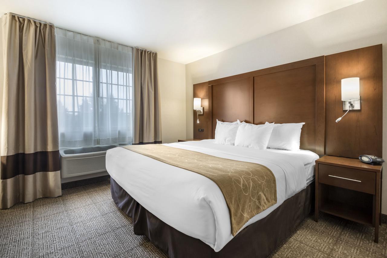 Comfort Suites At Par 4 Resort Waupaca Екстериор снимка