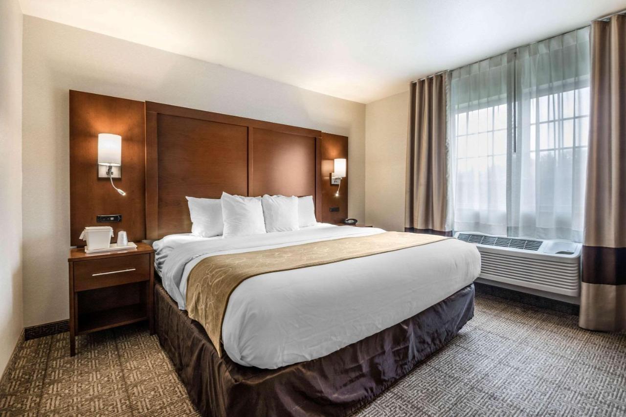 Comfort Suites At Par 4 Resort Waupaca Екстериор снимка