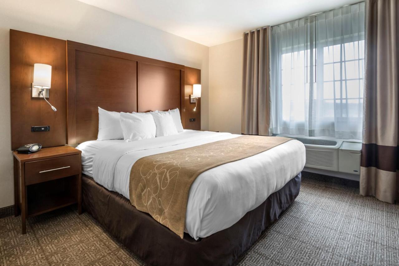 Comfort Suites At Par 4 Resort Waupaca Екстериор снимка